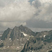 Der Pizzo Rotonde 3192m und das Chüebodenhorn 3070m, vom Gipfel des Pizzo Gallina 3061m aus gesehen.