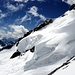 Riesige Eisabbrüche unter der Südwand des Mönch - im Hintergrund das <strong>Silberhorn</strong> (3695 m).