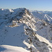 Blick vom Niederen Plattkogel in östliche Richtung.<br />Re im Hintergrund die Zillertaler Alpen
