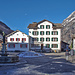 Der Dorfplatz von Vals mit dem gemütlichen Hotel Edelweiss