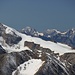 Similaun - Im Hintergrund das Südtiroler Dreigestirn
aufgenommen am 22.8.13 am Gipfel des Mittleren Ramolkogels