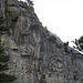 Gigantische Felswände. Es handelt sich wohl um das Klettergebiet [http://www.hikr.org/gallery/photo51086.html?post_id=6735#1 Petit Verdon]