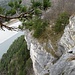 Uiuiui, von oben sieht der Pfad zum Diebsloch ziemlich ausgesetzt aus und wurde von [u Alpin Rise] in seinem [http://www.hikr.org/tour/post6735.html Bericht] mit T4 bewertet !