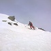 Kanteneinsatz beim Gipfelhang...momol sieht aus als könnte ich Skifahren *ggg*<br /><br />Der Schnee war noch nicht aufgeweicht und ehrlich gesagt liebe ich "ruppige Verhältnisse", wie ich zu pflegen sage "rustikal" :-).