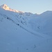 Am Morgen vom Hotelzimmer aus – erste Sonnenstrahlen am Gletscherhorn