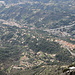 Roc de l'Ormea - Tiefblick vom Gipfel. Vorn ist Castellar zu sehen.
