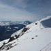 Blick nach Südwesten mit u.a.Tödi und Glärnisch;<br />rechts der Übergang zum Hinterrugg