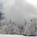 Wolken und Neuschnee