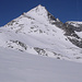 Ab dem Schneidsattel hat man freien Blick zu den Bergen im Westen, wie hier zur Preimlspitze und der Oberlercherspitze.
