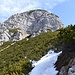 Gipfelblock des Ulrichshorn der unterhalb der Felswand rechts umgangen wird
