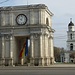 der Triumphbogen von 1846, restauriert 1973, Architekt I. Zauskevich 