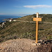 Mont Bastide - Am Gipfel. Das Schild weist eine Höhe von 570 m aus, auf der IGN-Karte sind 566 m eingetragen, aber auch 560 m werden mitunter genannt.