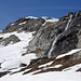 ... mit hübschen Wasserfall