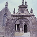 Il portale d'ingresso del complesso di Gimiliau.