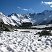 Bergseehütte, noch von viel Schnee umgeben