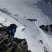 Tiefblick bei der Kletterei am Grat zum Pizolgletscher