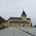 Kirche St. Georg in Oberzell. <br /><br /><br />Der Kopfsalat hält sich bedeckt.....