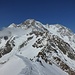 La sfilza dei 4000 del Monte Rosa e il famoso canalone Marinelli (oggi un gruppo lo ha sceso con gli sci, con l'utilizzo dell'elicottero).