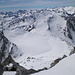 Dalla vetta del Chüebodenhorn ecco come appaiono le due montagne protagoniste del tour odierno (e non solo... sullo sfondo è intuibile addirittura il Monte Bianco)