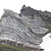 Affioramento roccioso sulla destra del passo Vanet salendo dall'alpe Campolungo