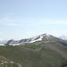 Il Rifugio Venini e la cresta che porta alla vetta del Monte di Tremezzo (1700 m).
