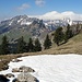 Mattstock; der Speer ist in Wolken gehüllt