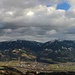 Blick übers Inntal zu den <a href="http://www.hikr.org/user/Tef/tour/?region_id=1109&region_sub=1">Tuxer Alpen</a>