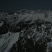 Blick über Innere Rifekarspitze und nördlichen Kaunergrat zum Wetterstein<br />(warum das Bild so dunkel geraten ist, weiß ich nicht, muss an der Kamera liegen)