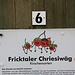 Eines von 11 Informationstafeln.
