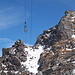 La teleferica scavalca la cresta W del Piz Miez attorno alla quota 2898. Come si vede, poca neve.