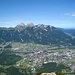 die Tannheimer Berge mal aus der selteneren O-Perspektive - davor der Lech und das Städtchen Reutte