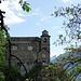 Santa Trinita - eine hübsche Tessiner Kirche; zu Beginn des Aufstiegs von Sementina zur Alpe Mognone.