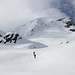 <b>La neve, ventata, presenta una crosta spesso cedevole, che rende la salita più faticosa del dovuto. Il paesaggio è comunque incantevole; con neve di buona qualità questa discesa dev’essere da sballo! </b>