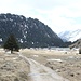 <b>Alpe Pian Segno al ritorno.<br />Escursione con le pelli di foca alla scoperta di un itinerario che mi era sconosciuto. Dopo averlo visto di persona, posso confermare che il Pizzo d’Era è una meta meritevole, valida sia per gli sciatori sia per i racchettari. Con buone condizioni, i più esperti possono affrontare la discesa lungo il canalone di Brönich, sul versante SE del pizzo.</b>