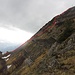 Im Abstieg vom Mattstogg auf dem Bergweg – Aufstiegsroute durch die Lawinenverbauungen