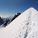Schneekuppe 3918m, links dahinter der Hauptgipfel des Piz Roseg 3937m