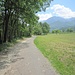 Il percorso ciclabile nei pressi di Civitate Camuno.