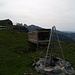 Ich wusste gar nicht, dass es auf der Alp Sigel eine öffentliche Feuerstelle gibt...<br />Wahrscheinlich weil ich bislang immer zu den höheren Punkten der Alp Sigel abschweife ;-)
