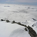 Blick zur Zwickauer Hütte und über das Nebelmeer über Südtirol