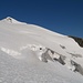 Gletscherspalten auf dem Weg zum Vorder Tierberg. Links oben der Gipfel des Vorder Tierberg.