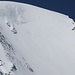 Zwei Skifahrer im Aufstieg durch die Nordostflanke