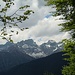 Erster Durchblick zur wohl markantesten Scharte im Karwendel - der zwischen Östlicher Karwendelspitze und der Vogelkar