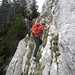 Abstieg vom Chöpfenberg durch die S-Flanke – ein Drahtseil hilft in der ersten Querung…