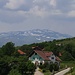 Kuz hinter Travnik zeigte sich der erste wirklich höhere Berg seit ich mit dem Fernbus von Kroatien nach Sarajevo unerwgs war. Zu meinem Erstaunen lag sogar noch Schnee auf dem 1933m hohen Paljenik.