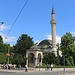 Sarajevo: Auf dem Weg von der Busstation ins Zentrum passierte ich die schöne Alipašina džamija. Gebaut wurde sie 1561, danach 1894 und nochmals nach teilweiser Zerstörung im Bosnienkrieg 2004 restauriert.
