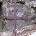 Una vecchia croce lungo il percorso.