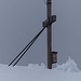 Nochmal das Gipfelkreuz mit Schneeskulptur.
