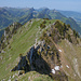 Auf dem Grat, mit Blick über Vanils des Raveires hinüber zum Dent de Broc