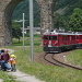 Das letzte Zugsfoto noch mit dem bahnbegeisterten Papi und Zug Nr. 6 von 6 (Regionalzug St. Moritz - Tirano)