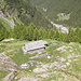Il rifugio Alpe di Giümela visto dall'alto